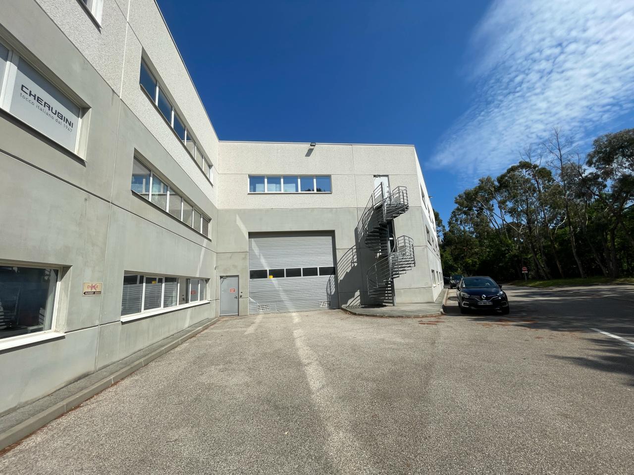 Local d'activité Mouans-Sartoux 706m² Location local d'activité Mouans-Sartoux Alpes-Maritimes OLACT2532595 1